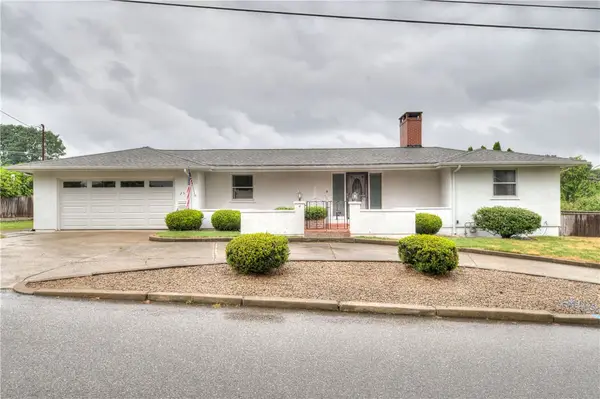75 Selma Street, Cranston, RI 02920