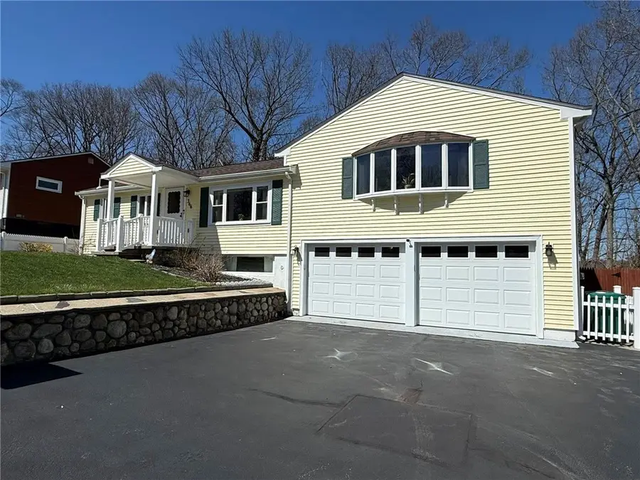 366 Aylsworth Avenue, Woonsocket, RI 02895 - #2