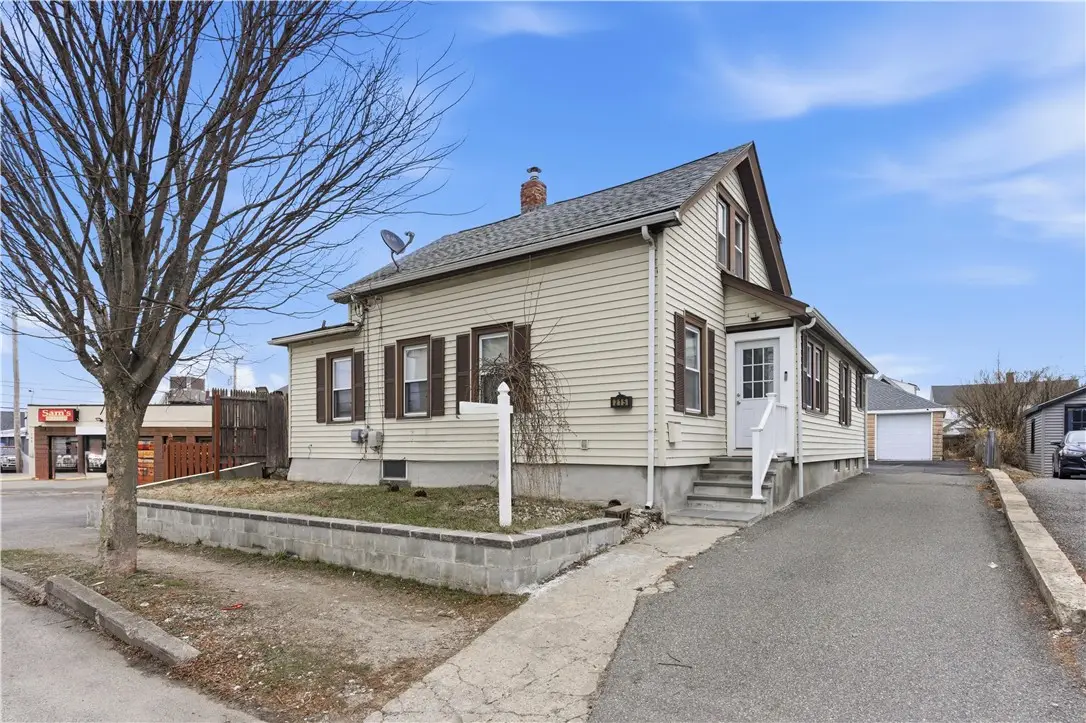 215 Kenyon Avenue, Pawtucket, RI 02861 - #1
