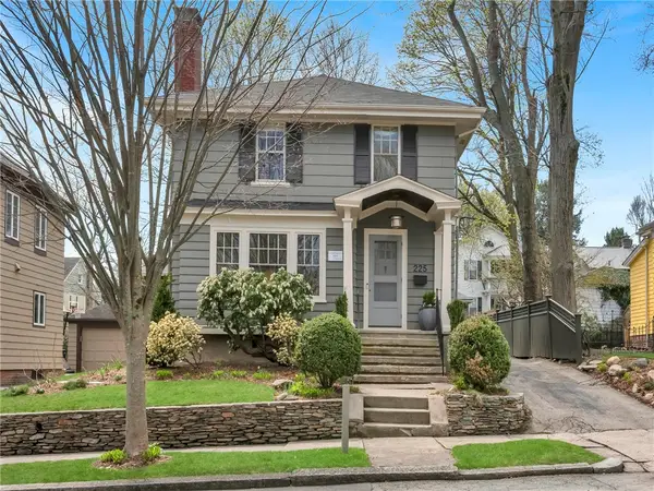 225 5th Street, Providence, RI 02906