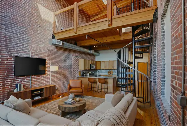 407 Pine Street #303, Providence, RI 02903