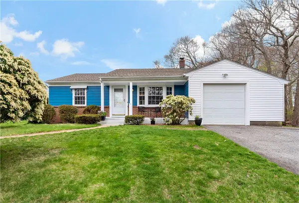 25 Ferncrest Drive, East Providence, RI 02915