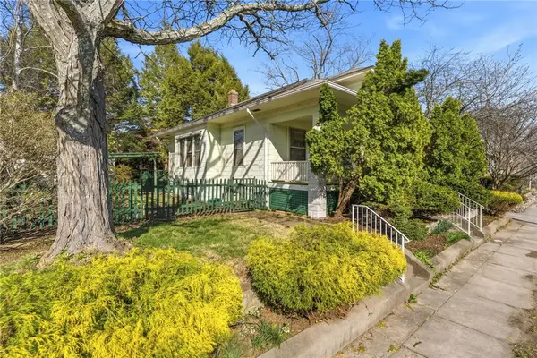 27 Essex Street, Cranston, RI 02910
