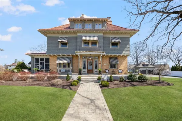 144 Woodland Road, Woonsocket, RI 02895
