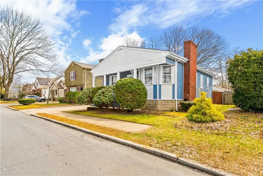 30 Naples Avenue, Providence, RI 02908 - #3