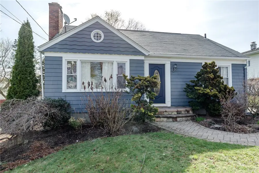 26 Dover Avenue, East Providence, RI 02914 - #3
