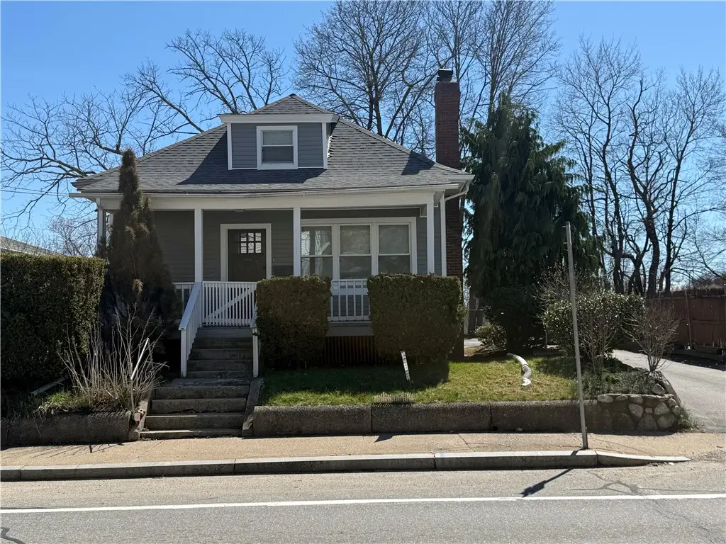1076 Plainfield Street, Johnston, RI 02919 - #1