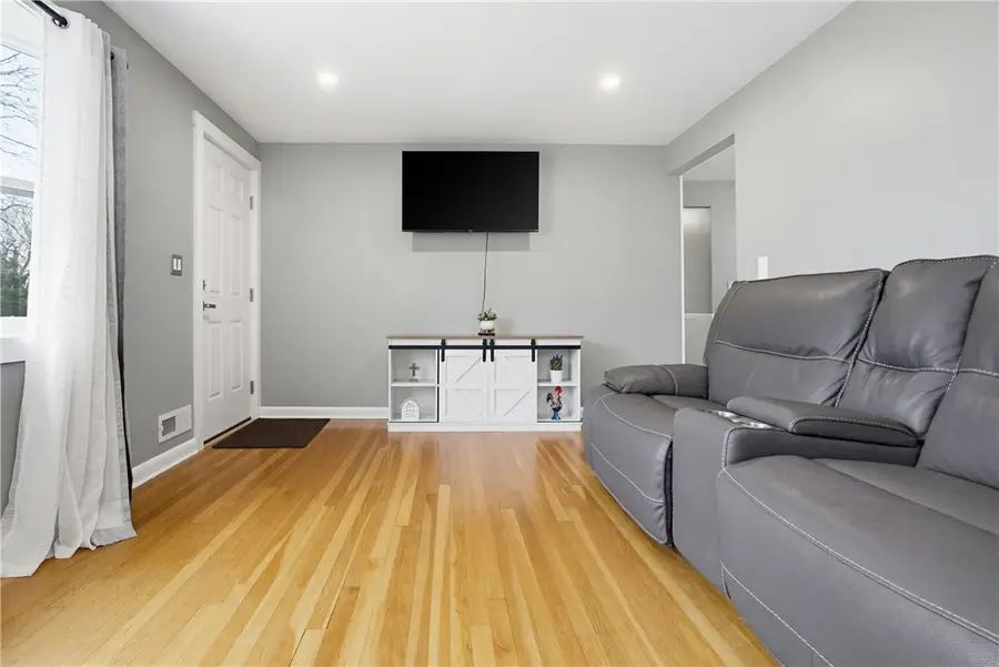 5 Shady Lane, Riverside, RI 02915 - #2