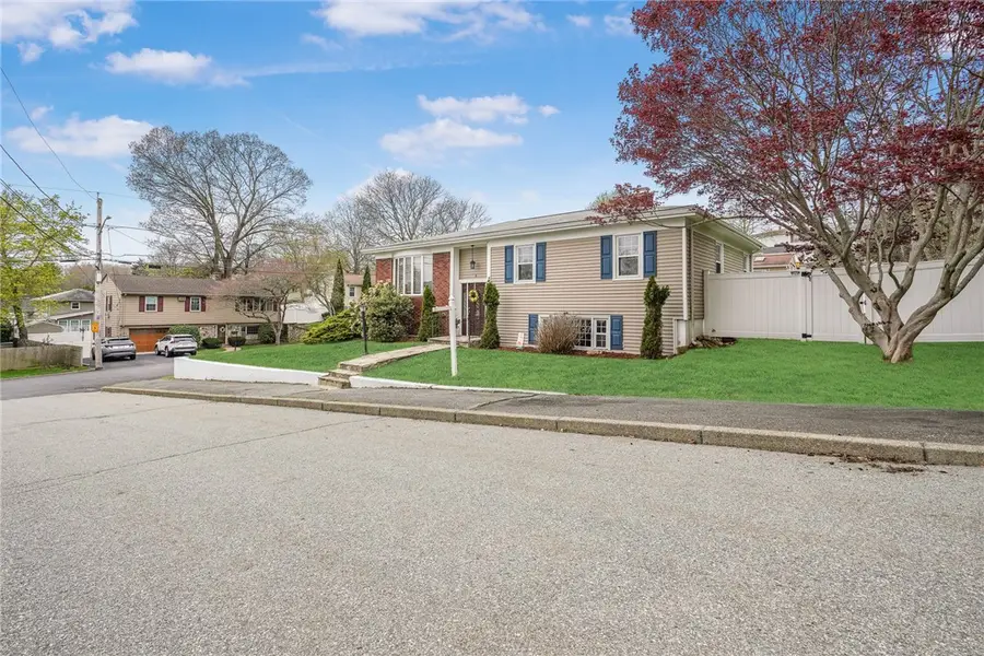 6 Longmeadow Drive, North Providence, RI 02904 - #2