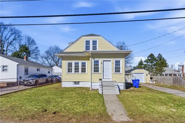 220 Vincent Avenue, East Providence, RI 02914