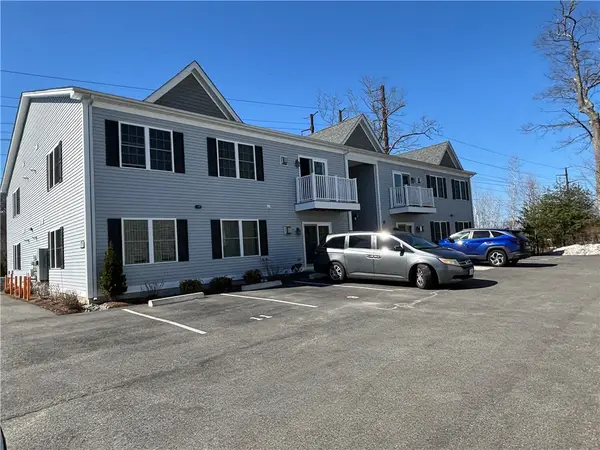 9 Gray Coach Lane #913, Cranston, RI 02921