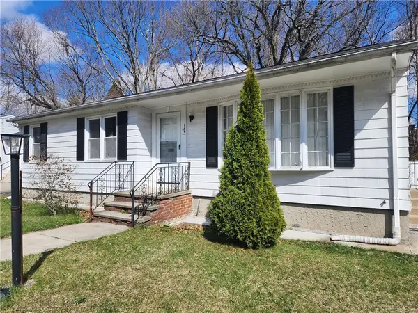 165 Ortoleva Drive, Providence, RI 02908