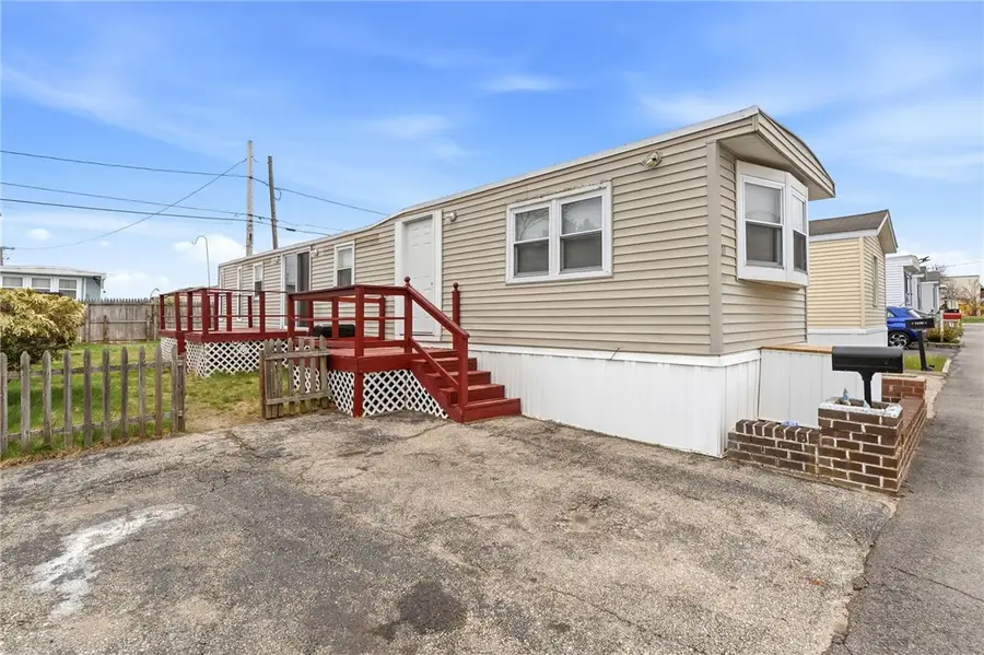 11 East Drive, Rumford, RI 02916 - #2