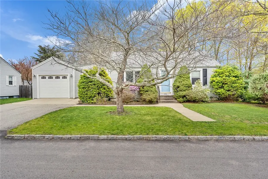 104 Larkin Avenue, Warwick, RI 02886 - #3