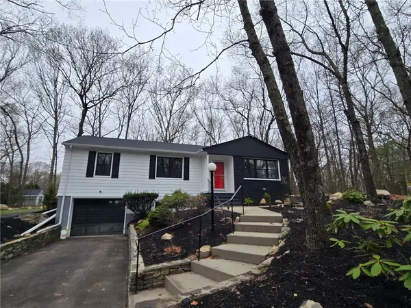 1 Angell Road, Lincoln, RI 02865