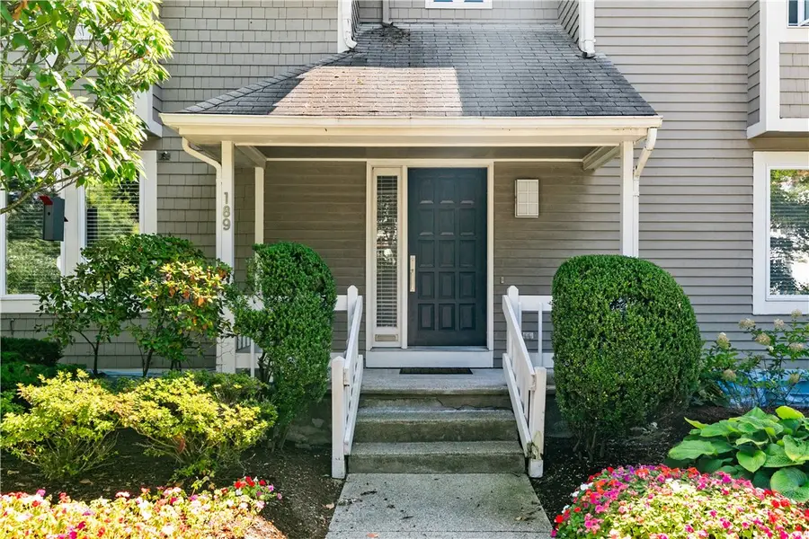 189 Laurel Avenue #189, Providence, RI 02906 - #3