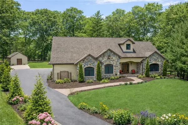 19 Blacksburt Court, North Kingstown, RI 02874