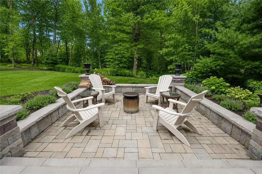 19 Blacksburt Court, Saunderstown, RI 02874 - #3