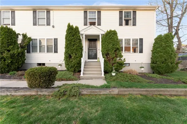 6 Legris Commons Lane #5, West Warwick, RI 02893