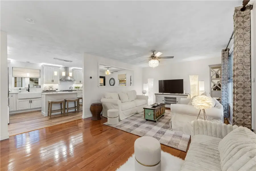 6 Legris Commons Lane #5, West Warwick, RI 02893 - #3