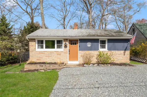 22 Spindrift Drive, North Kingstown, RI 02874