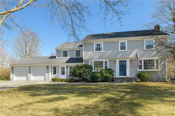 20 Briarfield Road, Barrington, RI 02806