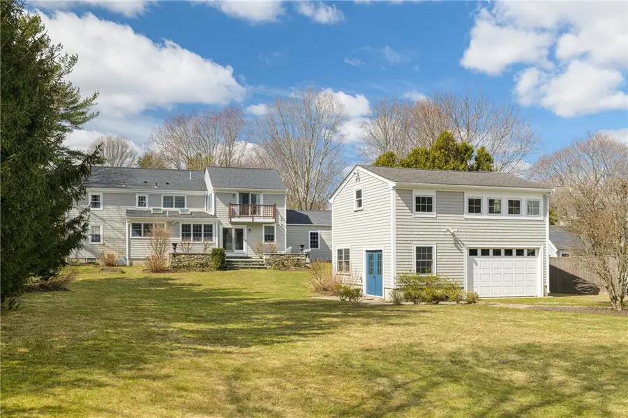 20 Briarfield Road, Barrington, RI 02806 - #2