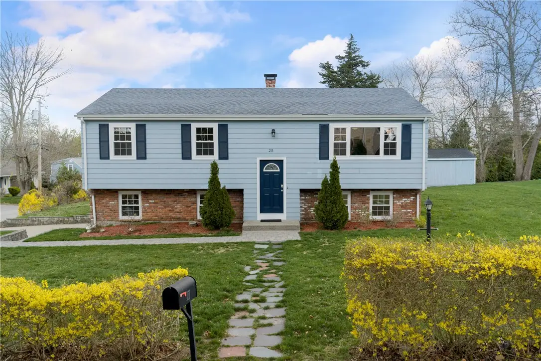 25 Overhill Road, Warren, RI 02885 - #1