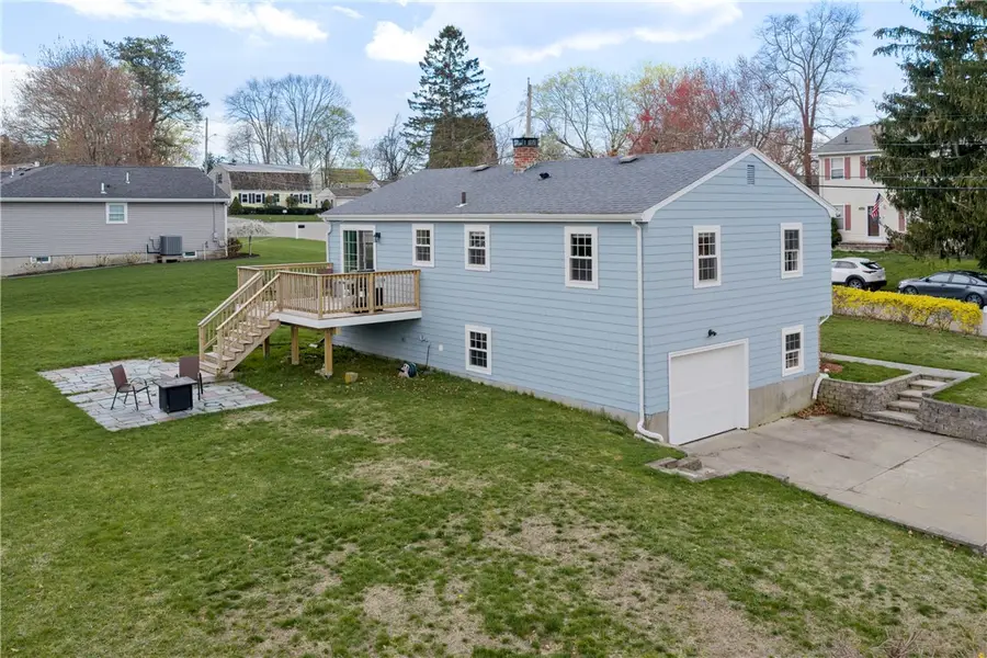 25 Overhill Road, Warren, RI 02885 - #3