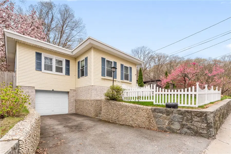 743 Wakefield Street, West Warwick, RI 02893 - #3