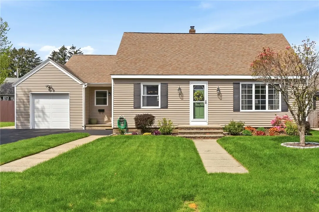 123 Royal Avenue, Cranston, RI 02920 - #1