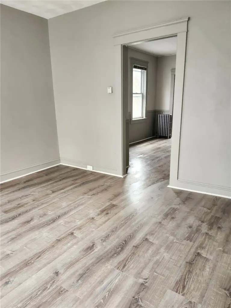 31 Richter Street, Providence, RI 02908 - #3