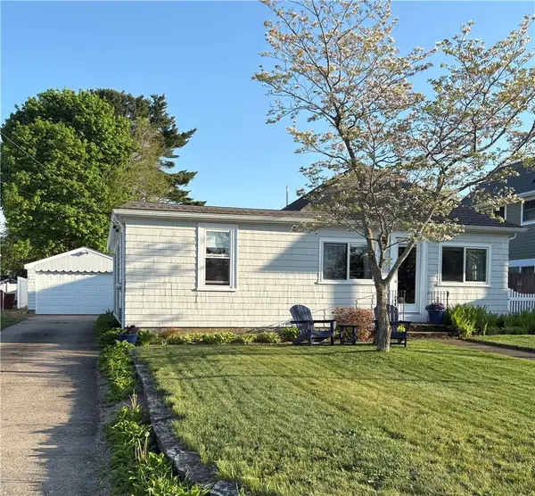 214 Charlotte Drive, Warwick, RI 02818