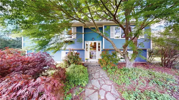 67 Greenwood Road, North Kingstown, RI 02852