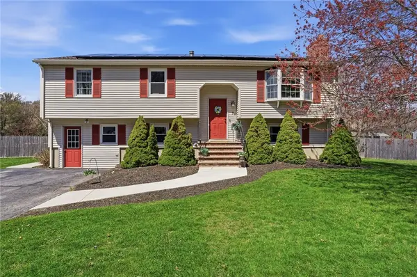 7 Jennifer Drive, Bristol, RI 02809