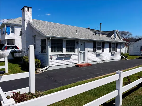 64 Woodhaven Road, Pawtucket, RI 02861