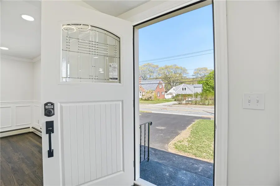 45 Metropolitan Park Drive, Riverside, RI 02915 - #3