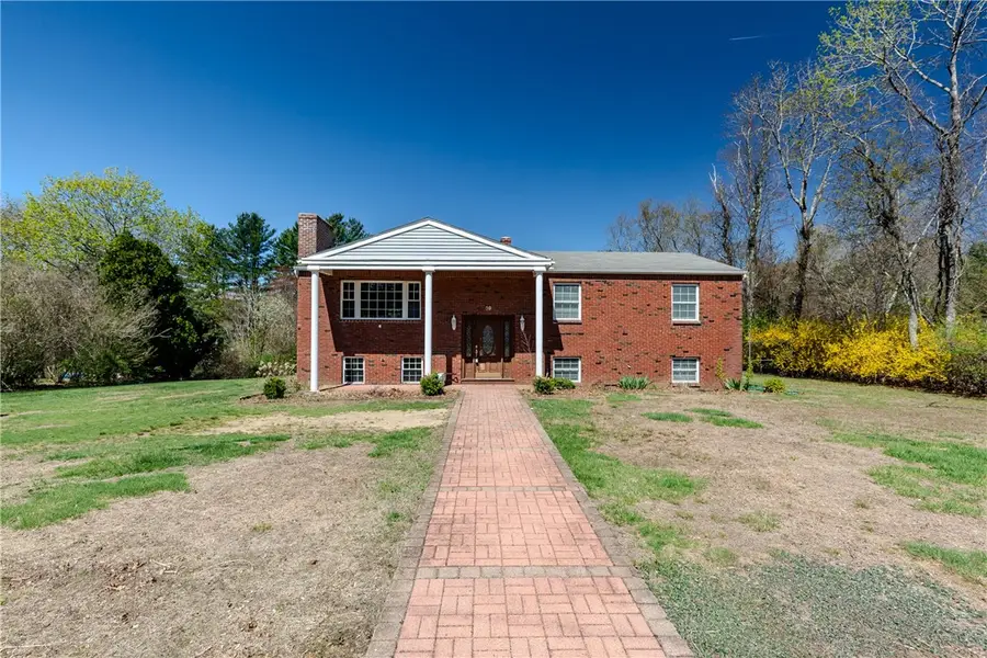 39 Francis Road, Glocester, RI 02857 - #3