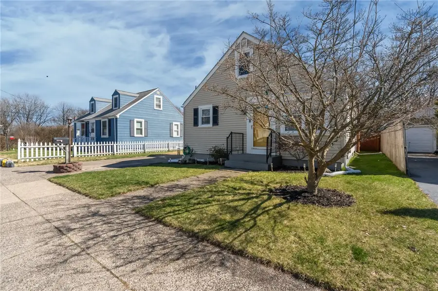 19 Annette Avenue, Pawtucket, RI 02861 - #2