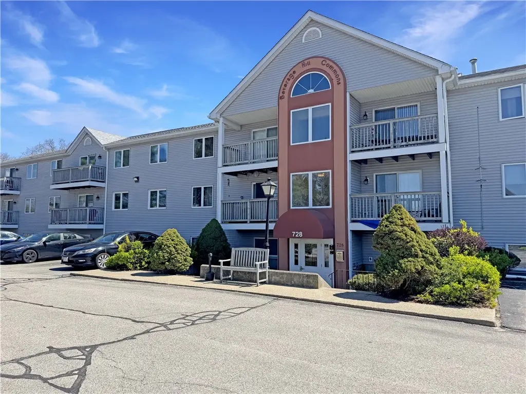 728 Beverage Hill Avenue #6, Pawtucket, RI 02861 - #1