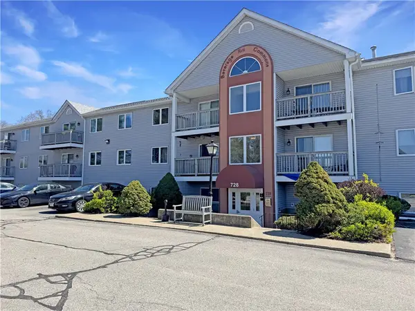 728 Beverage Hill Avenue #6, Pawtucket, RI 02861