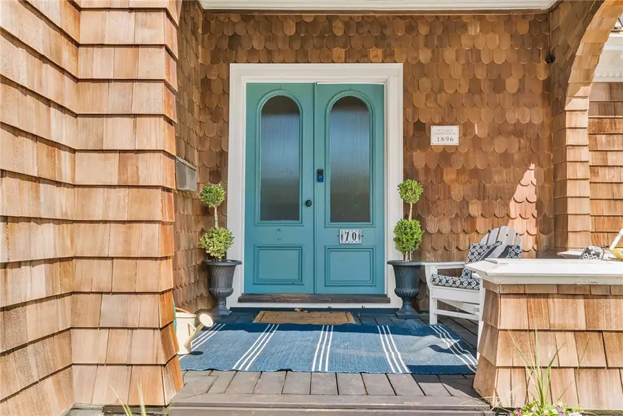 70 Peirce Street, East Greenwich, RI 02818 - #2