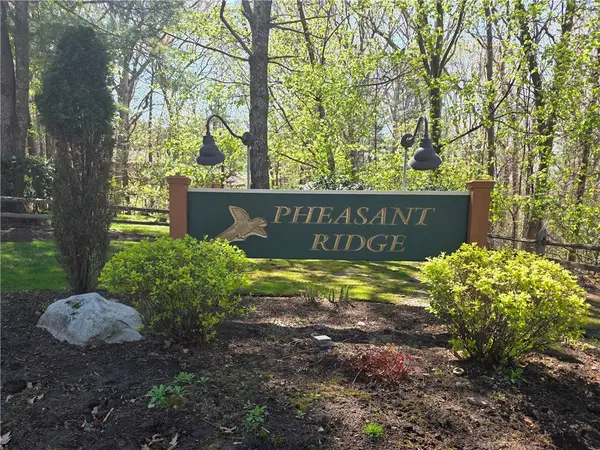10 Pheasant Run #A, Smithfield, RI 02917