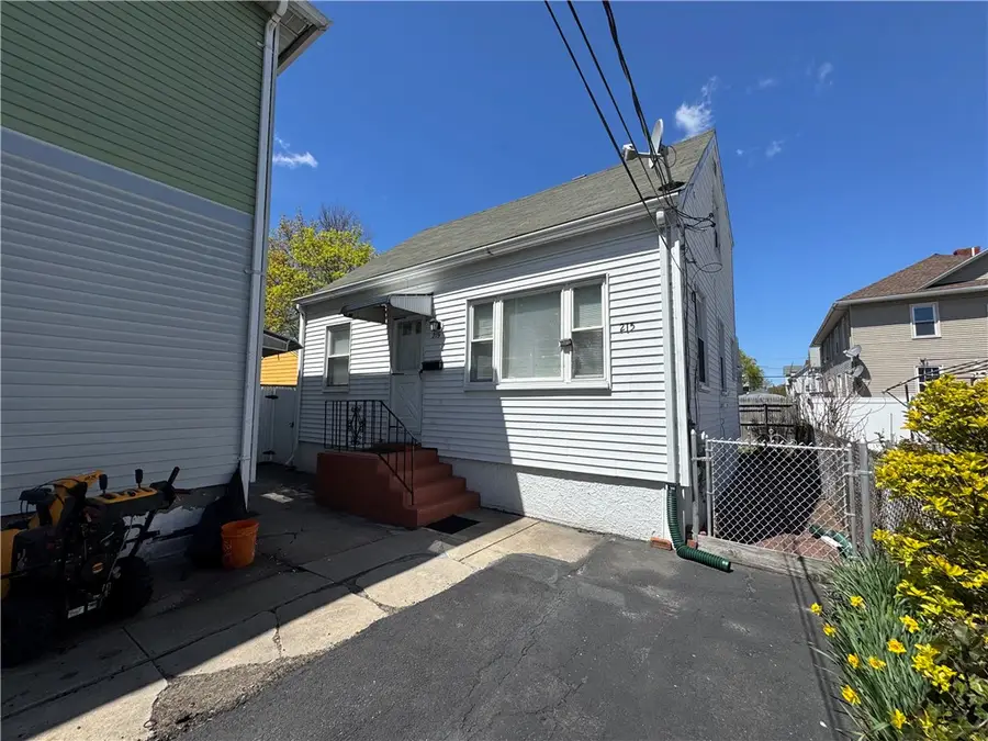 215 Roosevelt Street, Providence, RI 02909 - #3