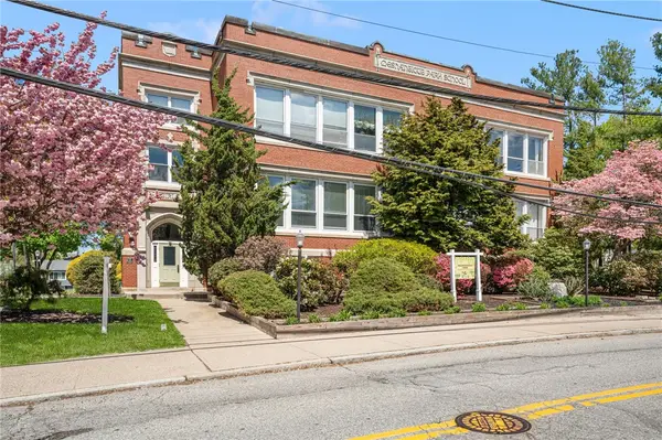15 Curtis Street #104, Cranston, RI 02920