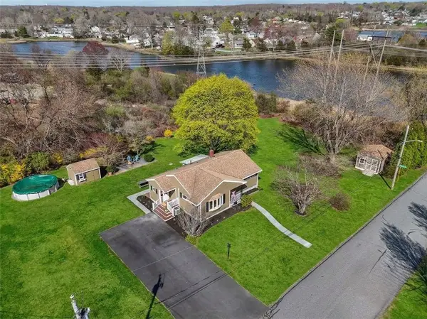 67 Montgomery Road, Swansea, MA 02777