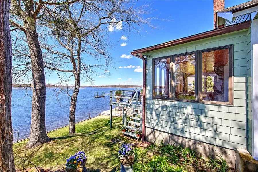 35 Hanson Road, Barrington, RI 02806 - #3