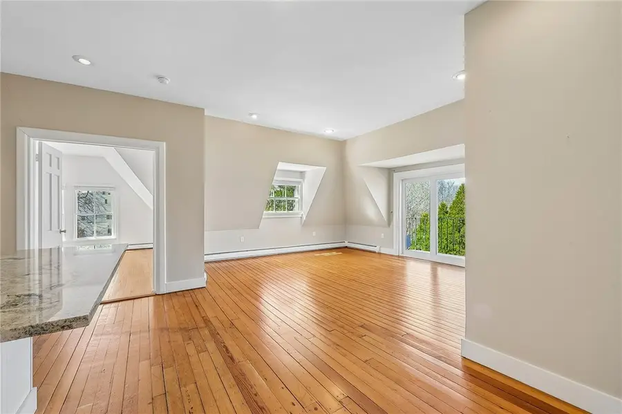 541 Bellevue Avenue #6, Newport, RI 02840 - #3