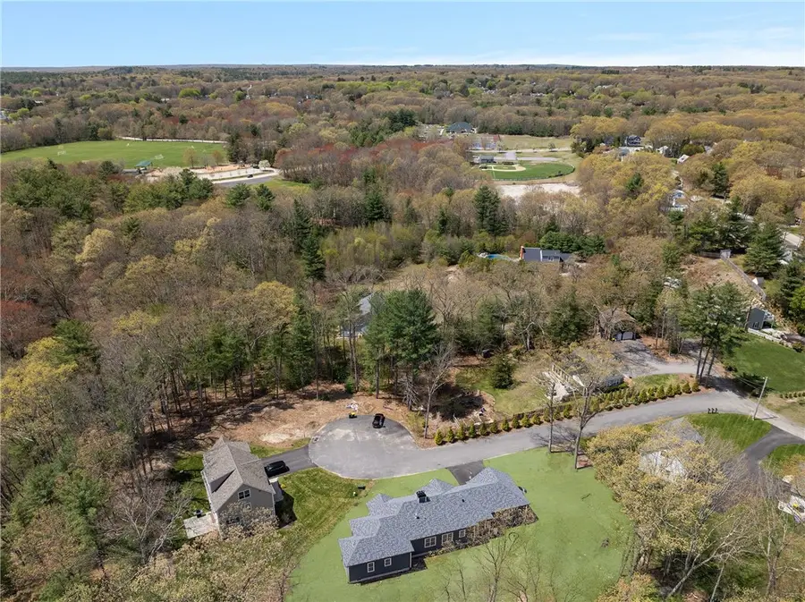 11 Fox Run Trail, Smithfield, RI 02917 - #3