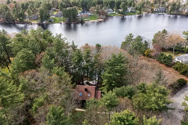 48 Wood Cove Drive, Coventry, RI 02816